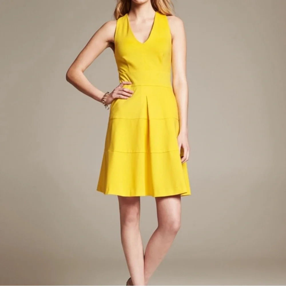 Banana Republic Ponte Cross-back Fit-and-Flare Dress in Tuscan Sun Sz 2 NWT - Picture 2 of 16